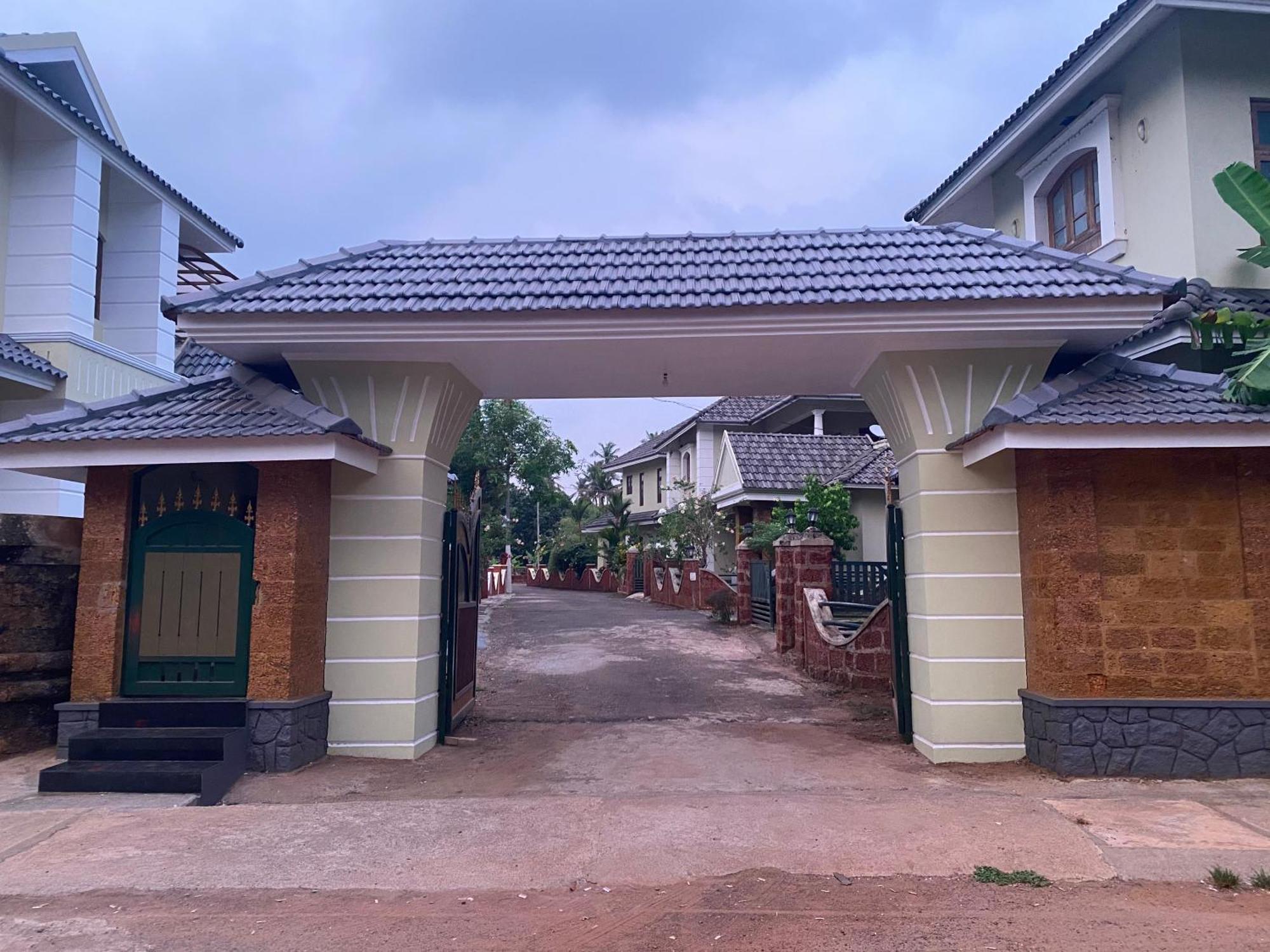 "Radhas" 4Br Villa In Gated Spring Field Community, Kannur Exteriér fotografie
